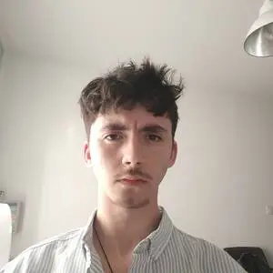 Jules Fuselier - French Software Developer and Computer Science Student specializing in AI, available for remote work with international teams in USA, UK, Canada, Australia